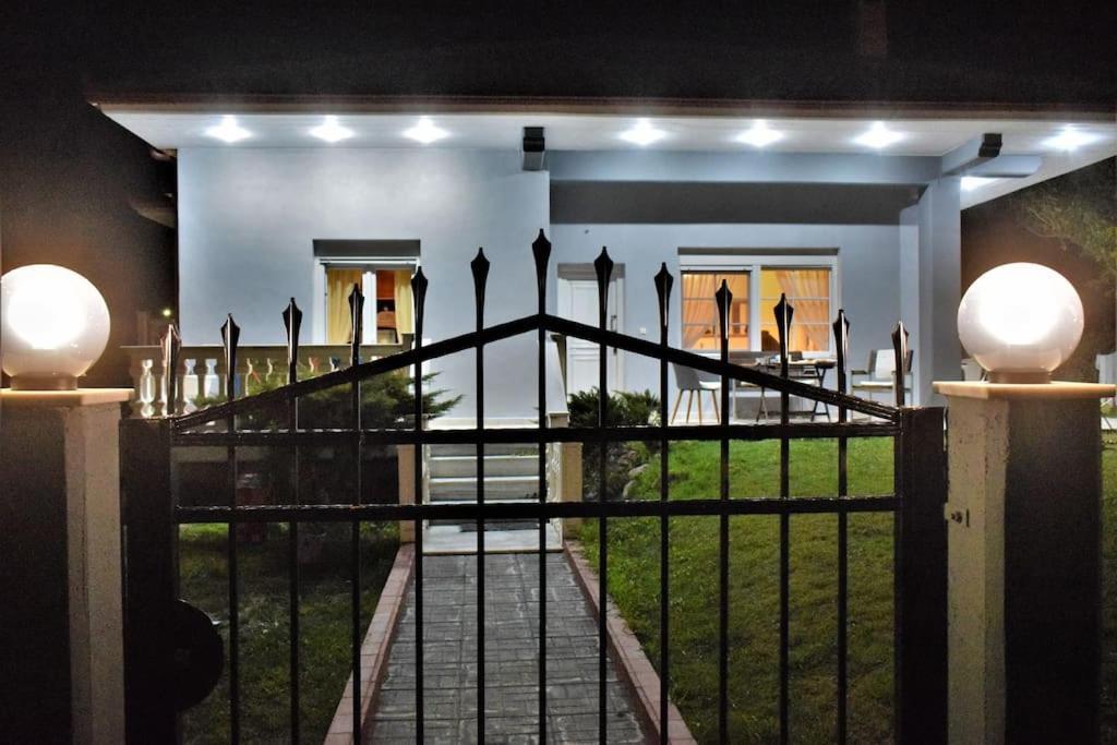 Appartamento Deppy'S House Κοντά Στα Λουτρά Πόζαρ Chrysi Esterno foto